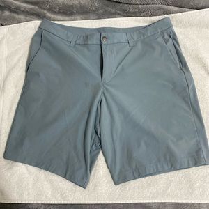 Lululemon shorts, sz 38